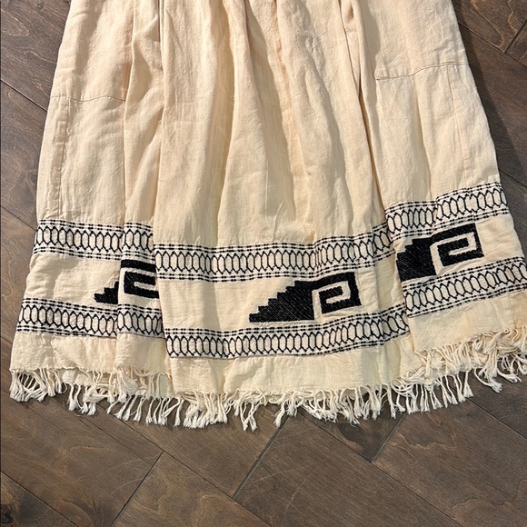 Embroidered Cream Skirt with Black Accents - Picture 2 of 7